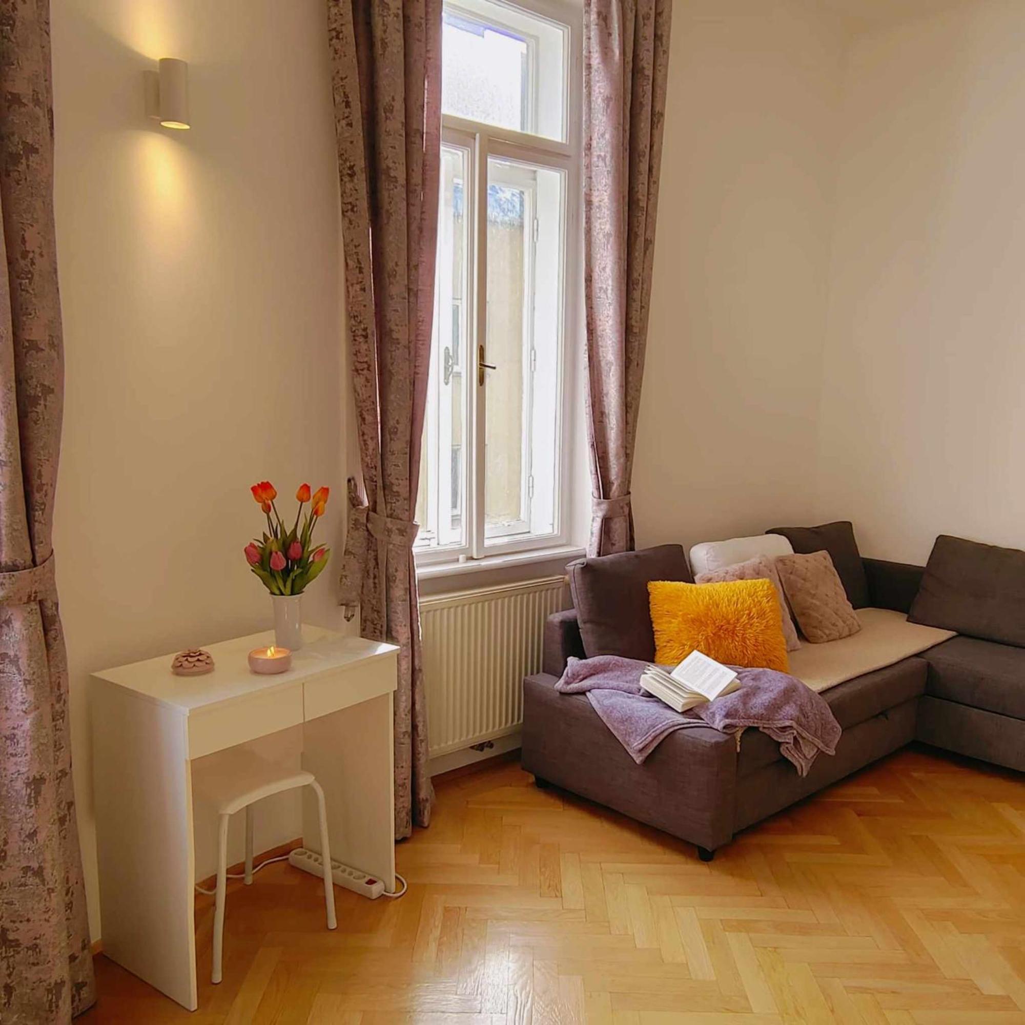 Central And Round 3 Minutes To City Shopping Center And Schoenbrunn Palace Виена Екстериор снимка